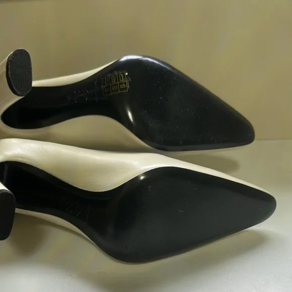 Tory Burch Sculpted Peep-Toe Pumps - Picture 6 of 10